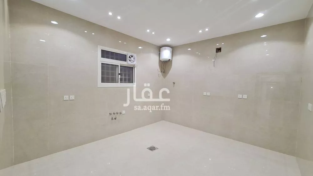 7 bedroom villa in Al Zahrah 3