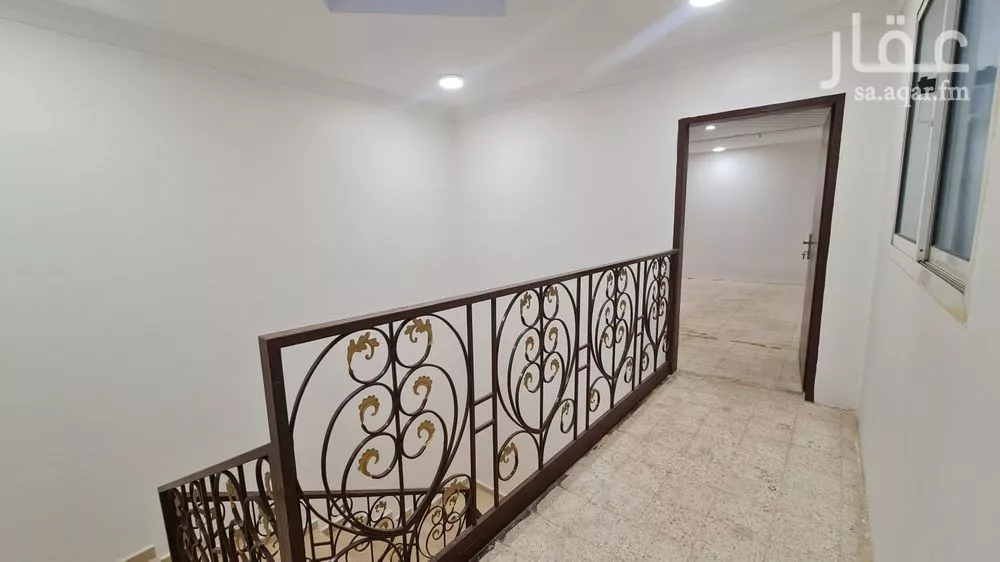 7 bedroom villa in Al Zahrah 21