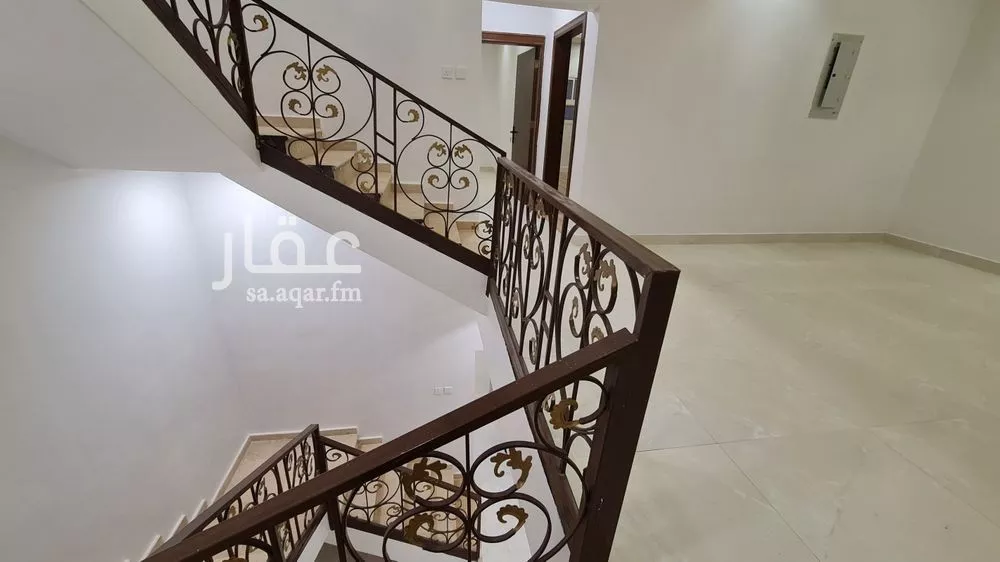7 bedroom villa in Al Zahrah 22