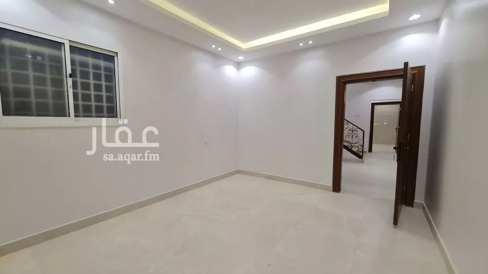 7 bedroom villa in Al Zahrah 27