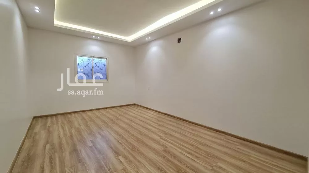 7 bedroom villa in Al Zahrah 4