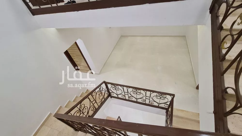 7 bedroom villa in Al Zahrah 6