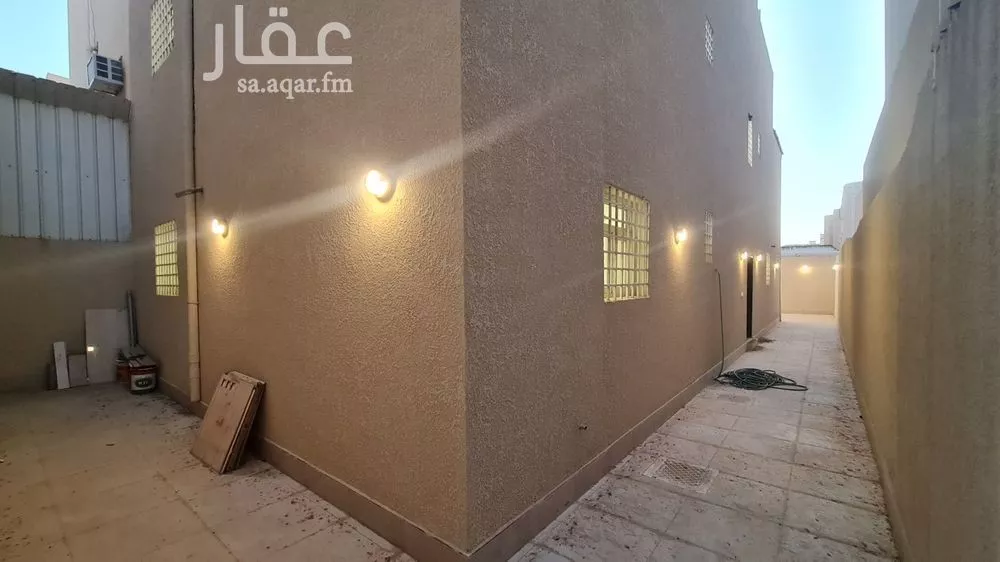 7 bedroom villa in Al Zahrah 10