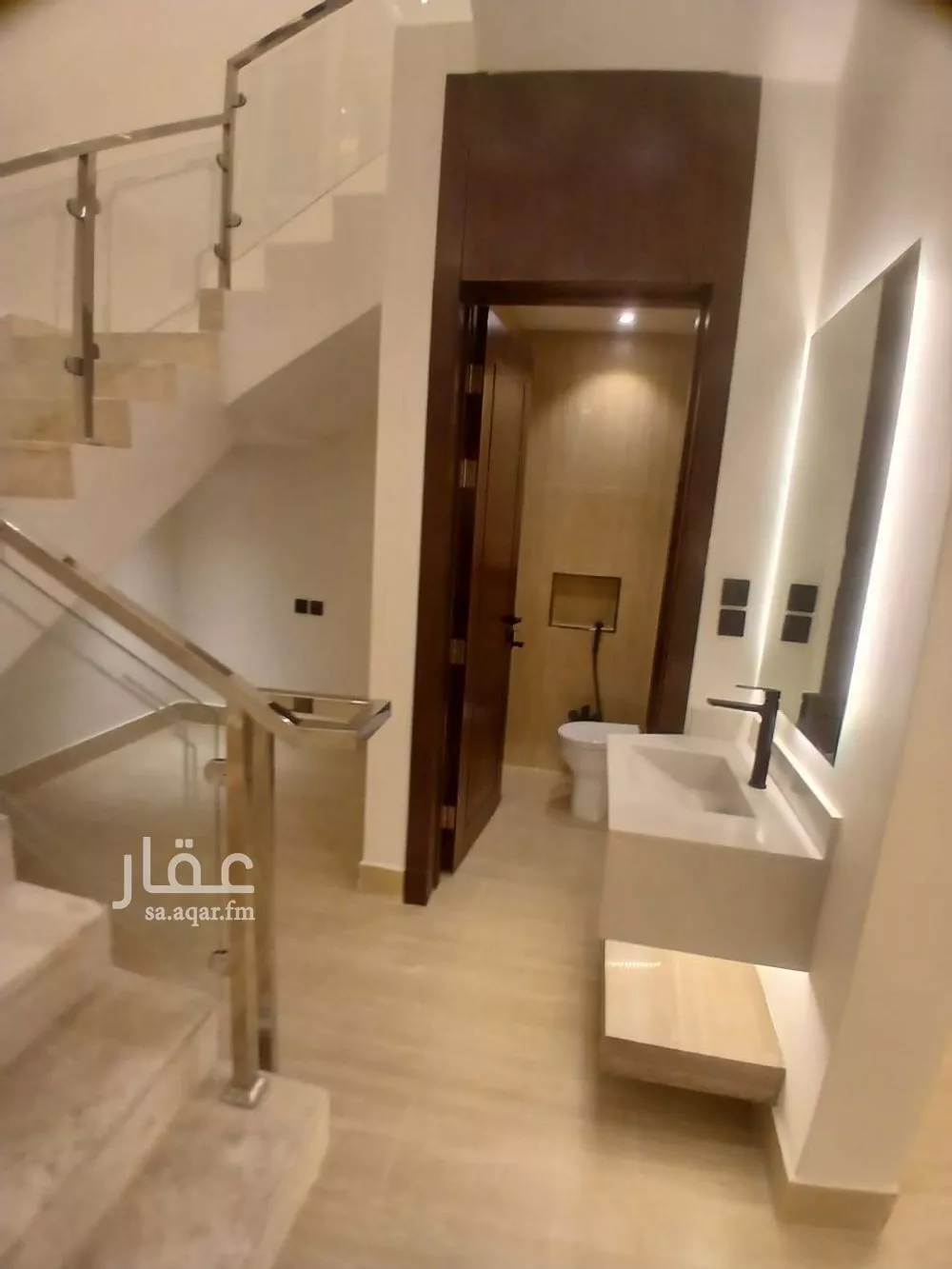 6 bedroom villa in Dhahrat Namar 11