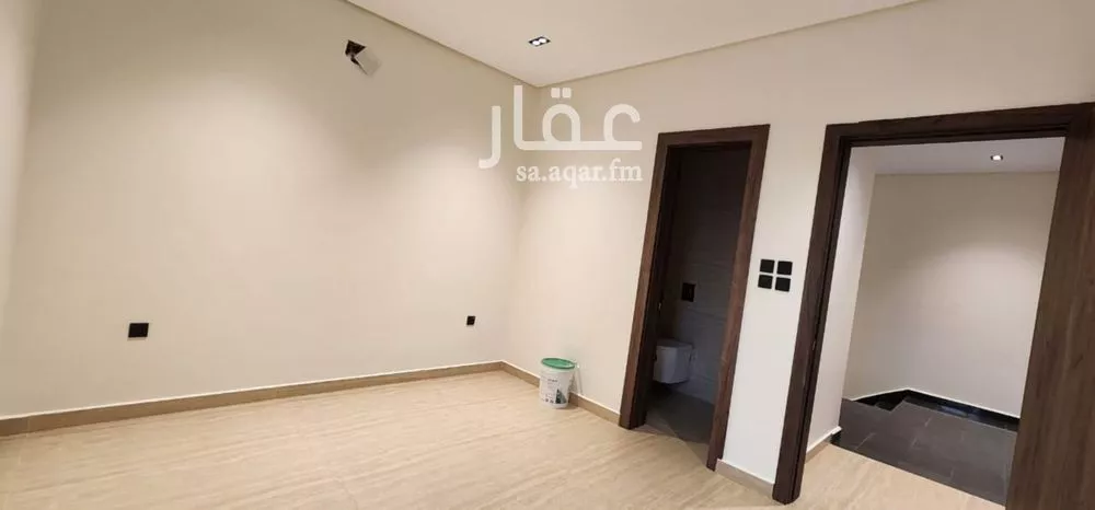 5 bedroom villa in Al Zahrah 17