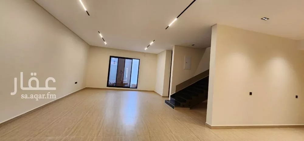 5 bedroom villa in Al Zahrah 3