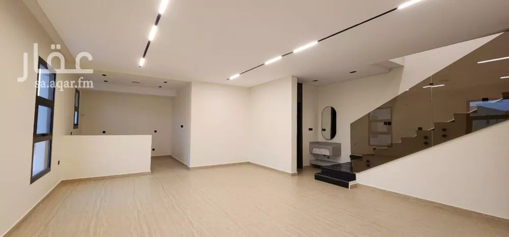 5 bedroom villa in Al Zahrah 5