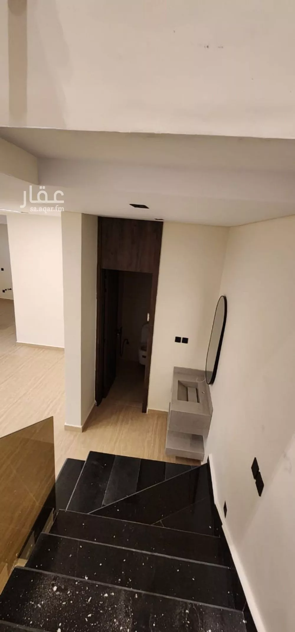 5 bedroom villa in Al Zahrah 8