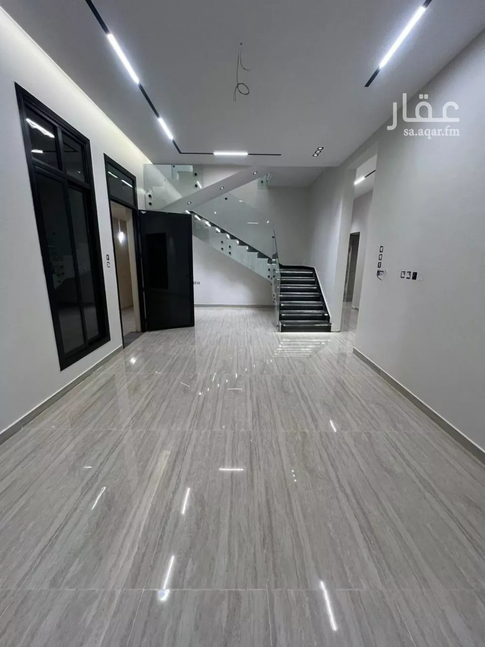 5 bedroom villa in Al Rimal 6
