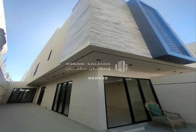 6 bedroom apartment in Al Janadriyah 2
