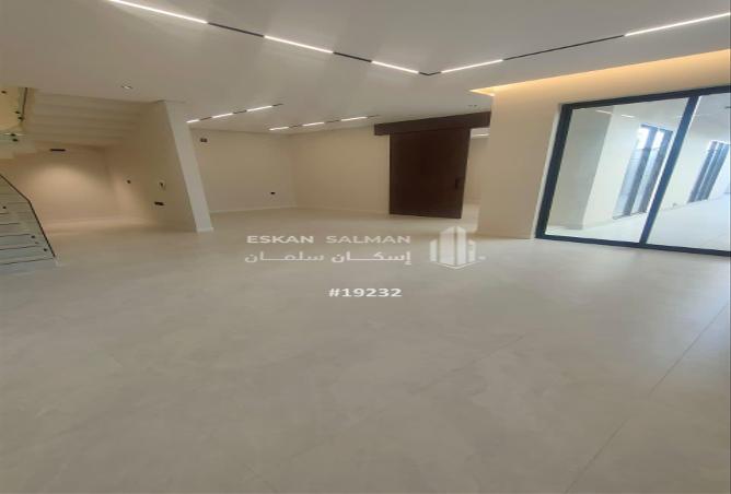 6 bedroom apartment in Al Janadriyah 3