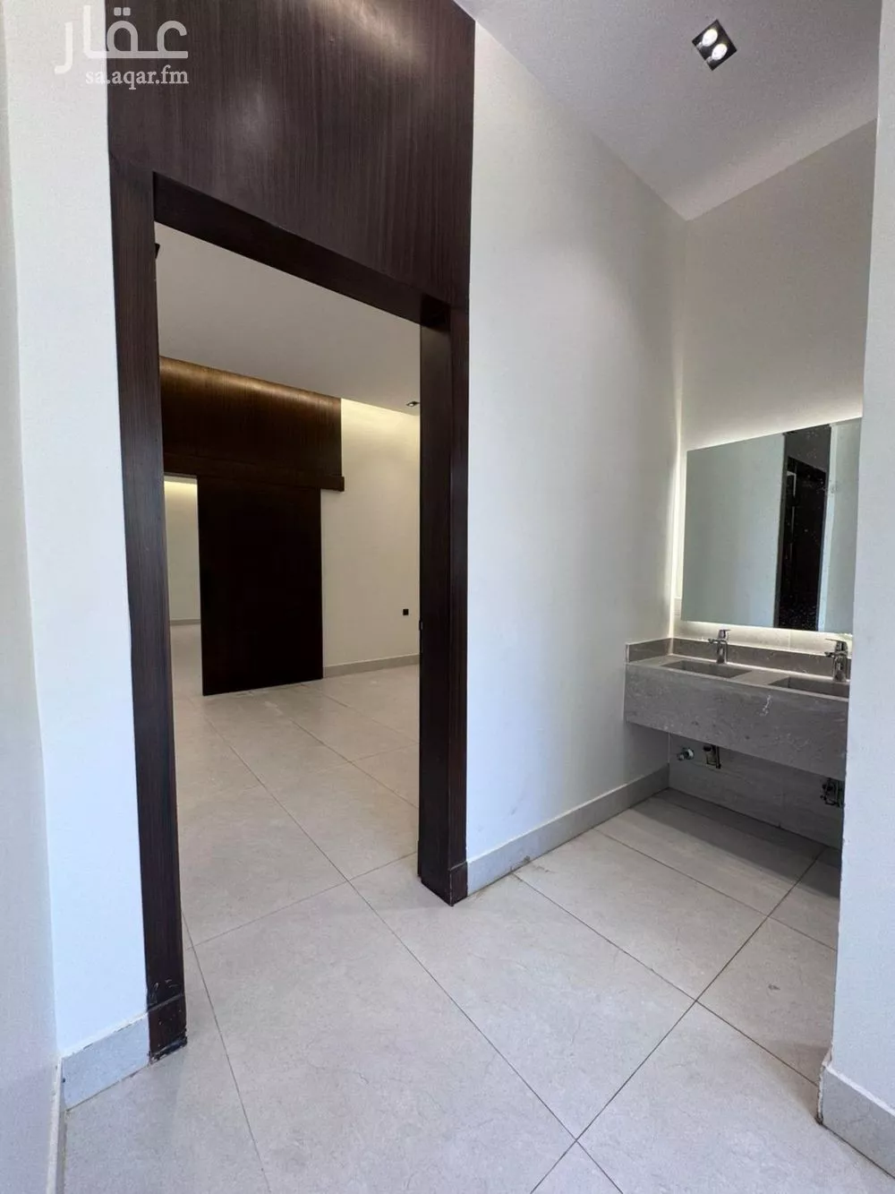6 bedroom villa in Dirab 11