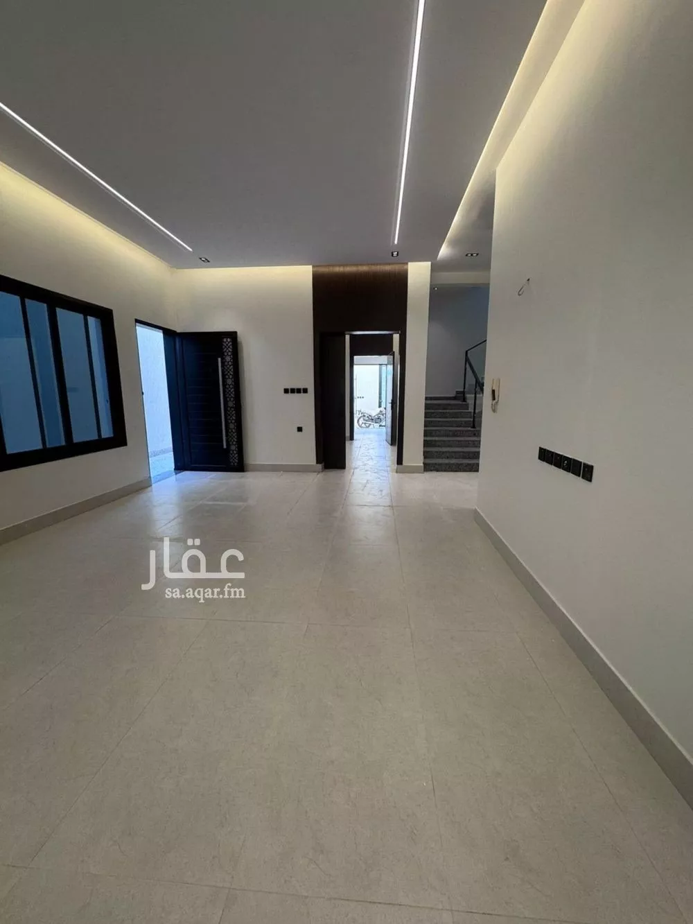 6 bedroom villa in Dirab 10