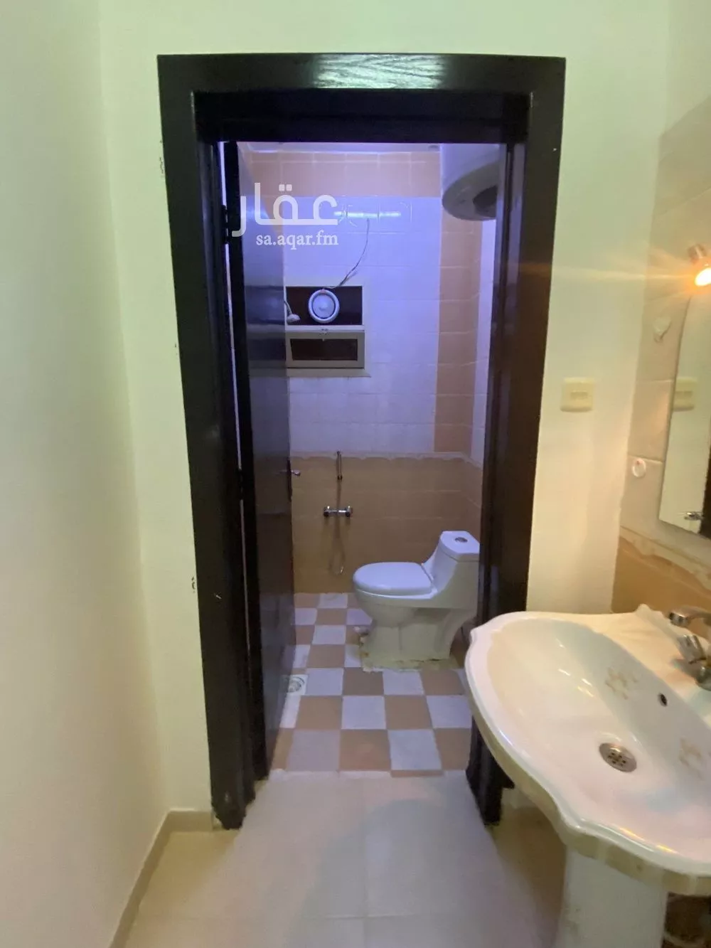 3 bedroom floor in Al Munsiyah 10