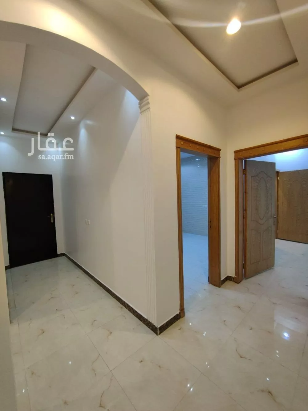 فيلا 11 غرف في الرمال 10