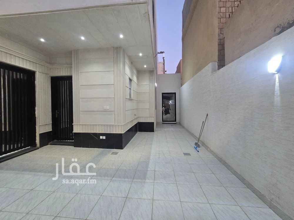 فيلا 4 غرف في العريجاء الغربية، الرياض 6