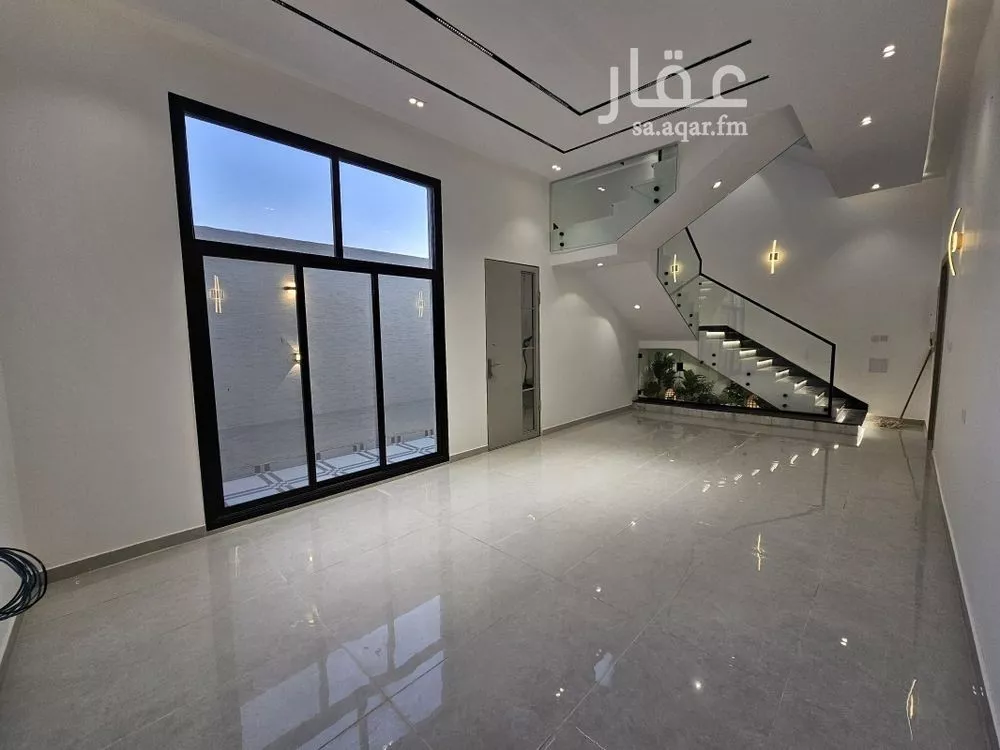 4 bedroom villa in Al Maizilah 13