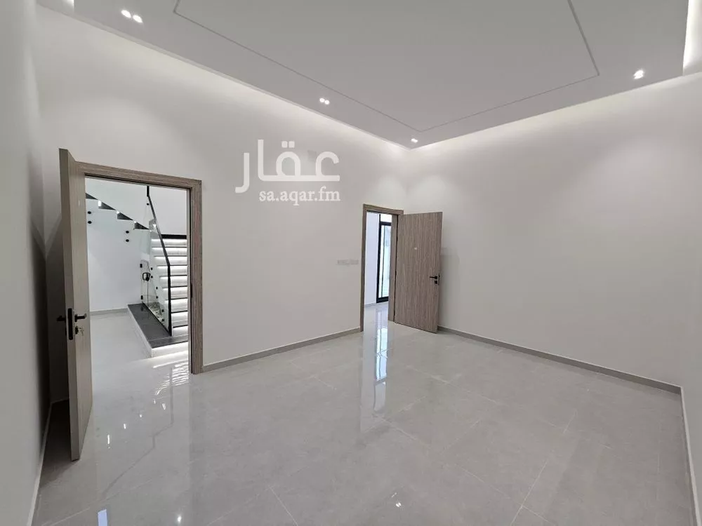 4 bedroom villa in Al Maizilah 4