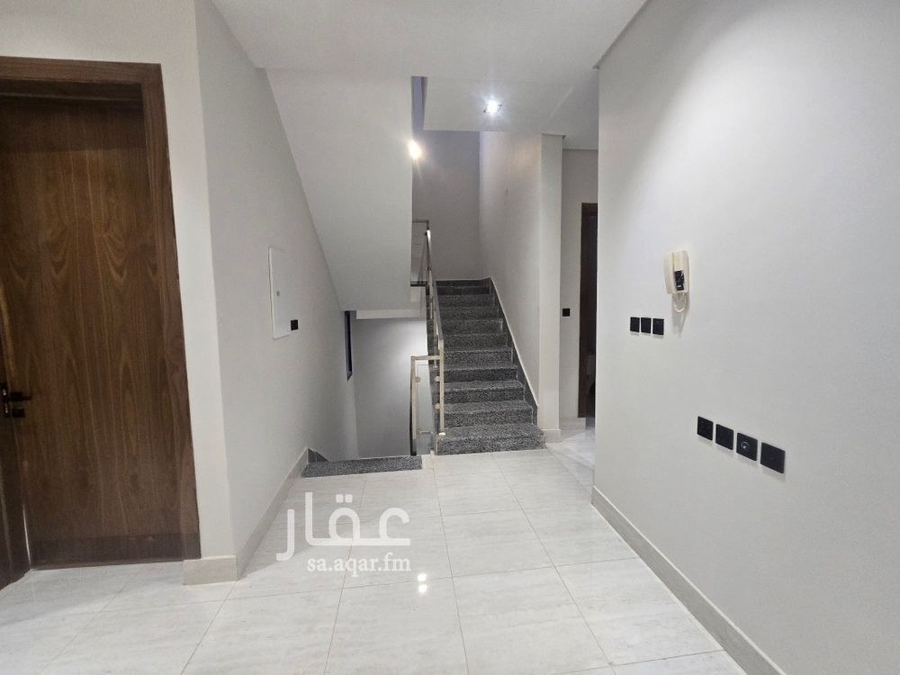 فيلا 4 غرف في العريجاء الغربية، الرياض 6