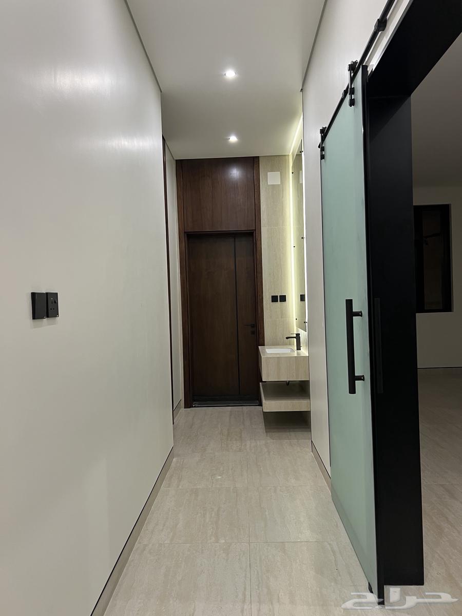 5 bedroom apartment in King Fahd, Madinah 6
