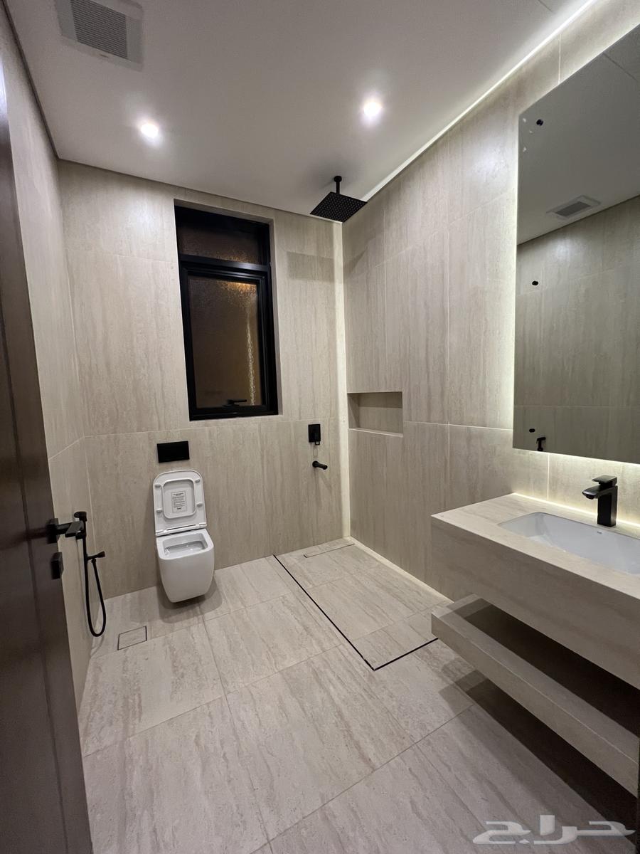 5 bedroom apartment in King Fahd, Madinah 13