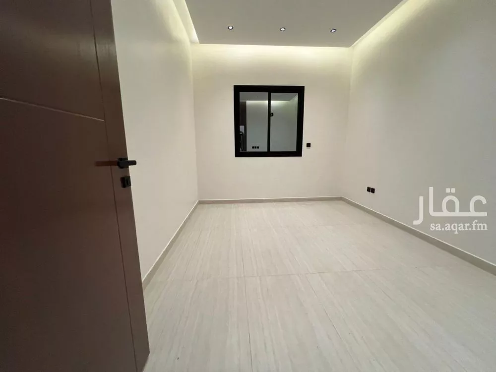 5 bedroom villa in Dhahrat Laban 12