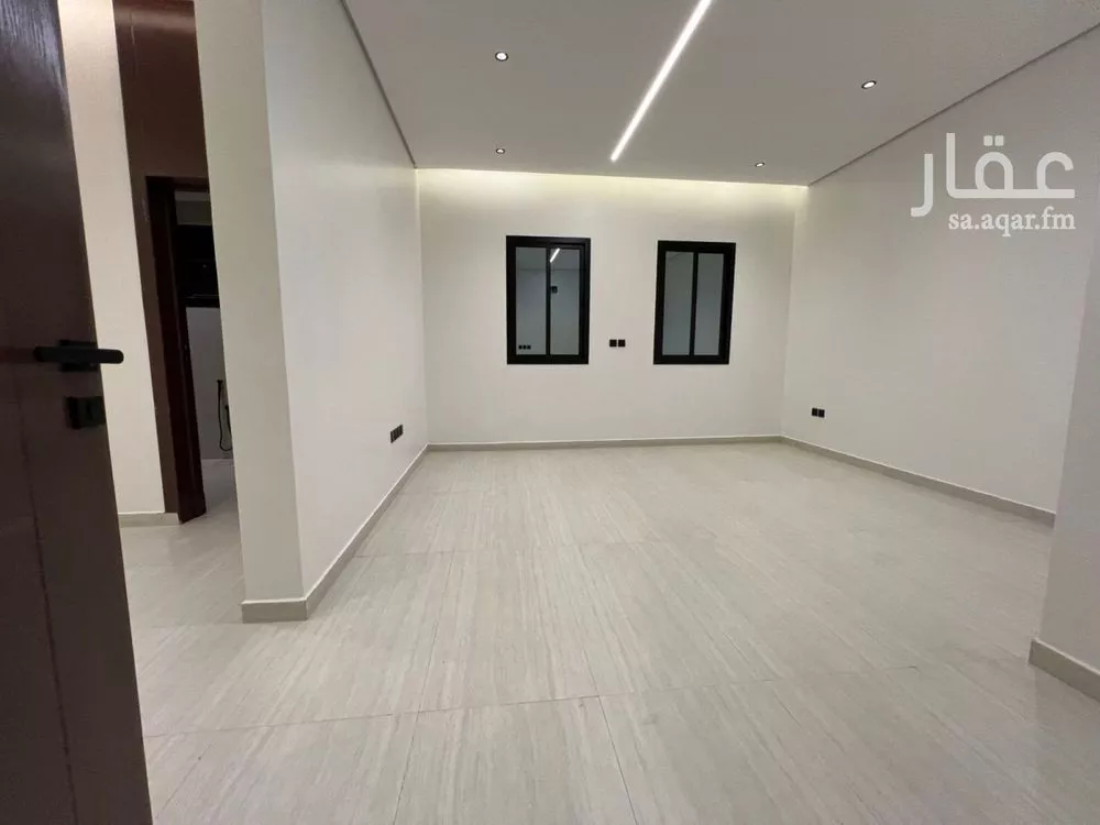 5 bedroom villa in Dhahrat Laban 14