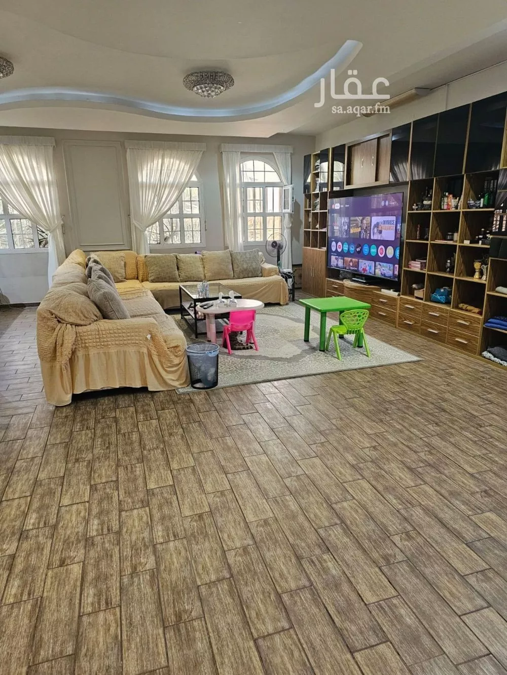 6 bedroom villa in Al Khaleej 8