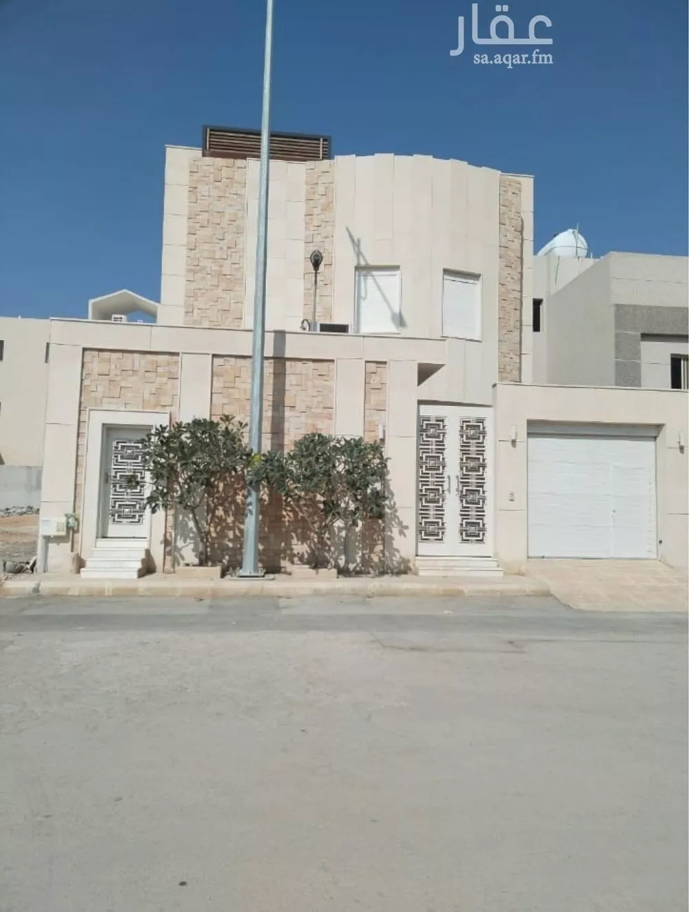 فيلا 7 غرف في العارض 15