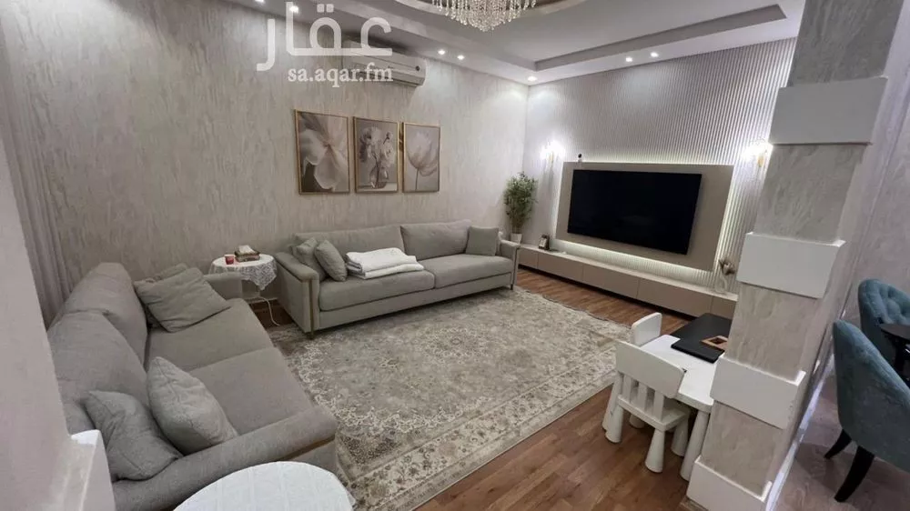 4 bedroom villa in Al Aridh 10
