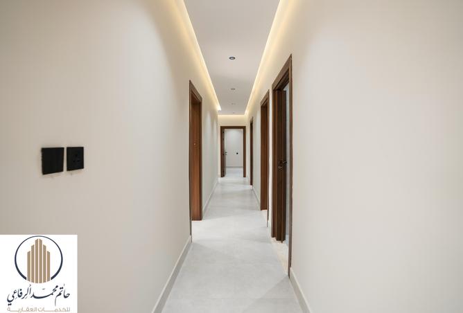5 bedroom apartment in Al Salamah 2