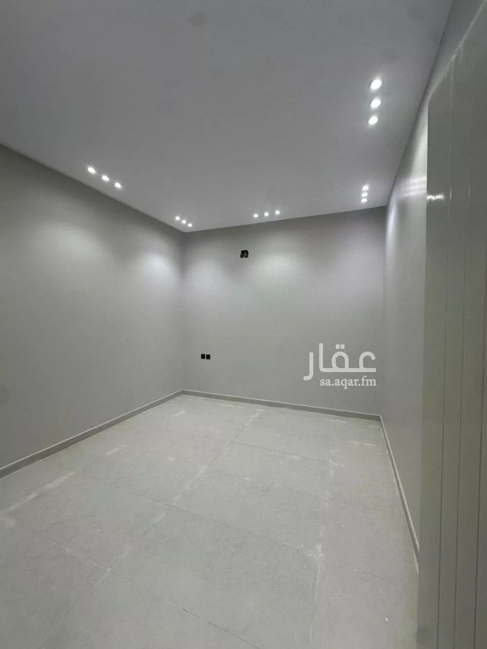 فيلا 4 غرف في طويق 8