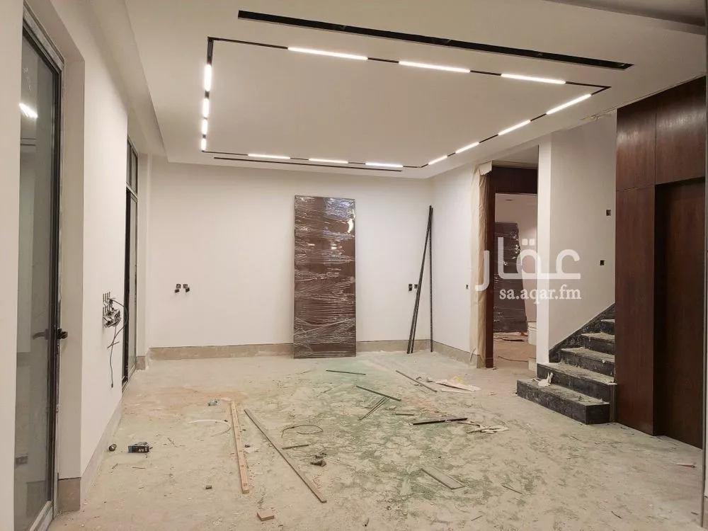5 bedroom villa in Al Aridh 4