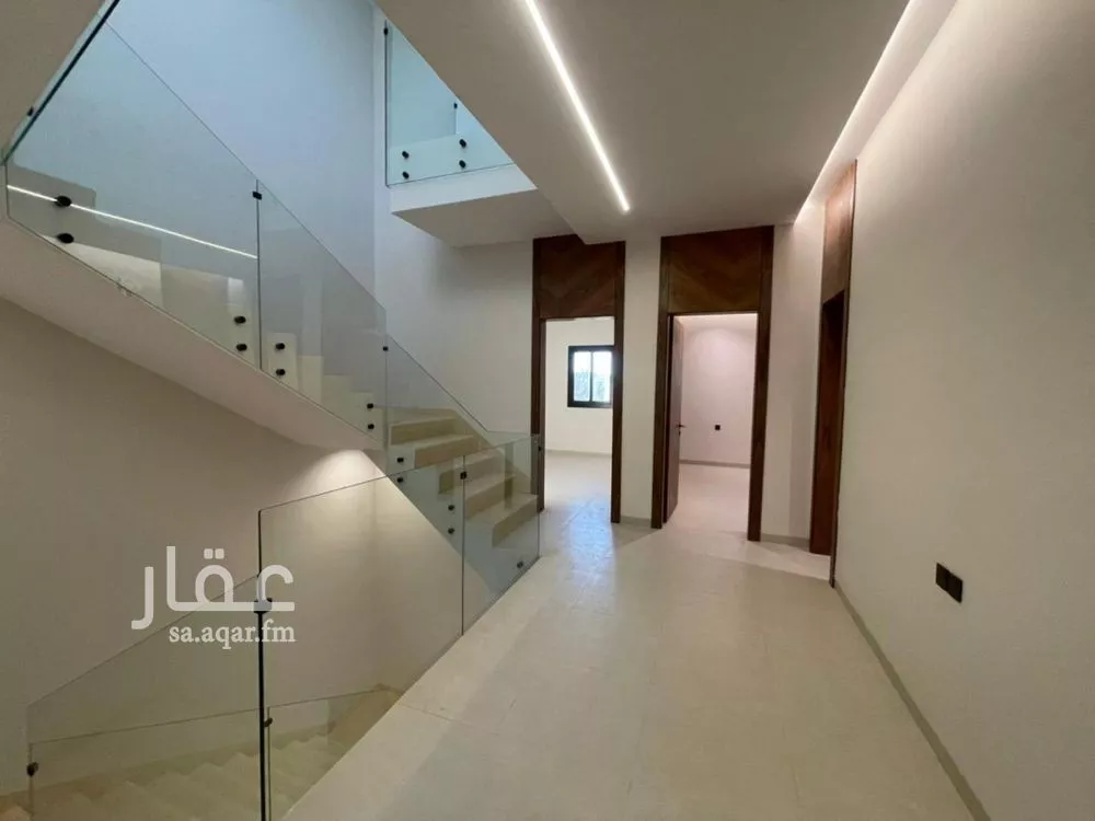 فيلا 5 غرف في العارض 7