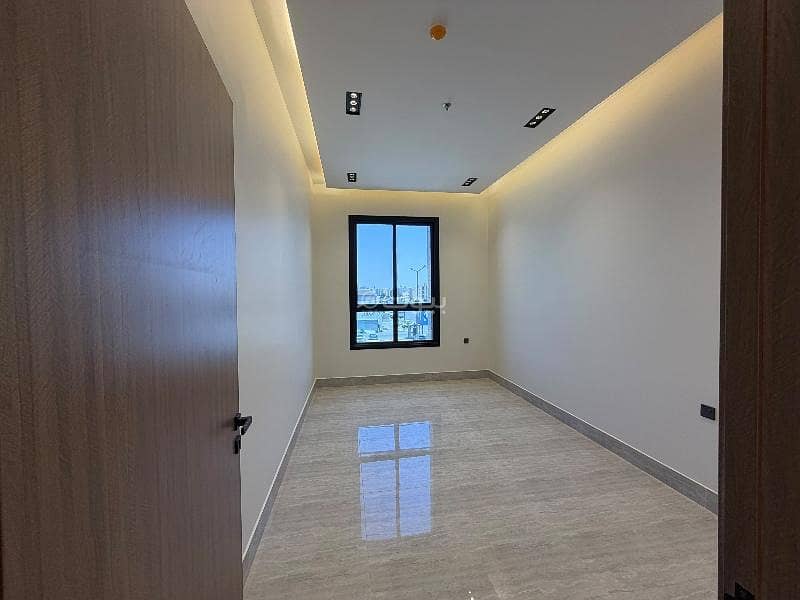 4 bedroom apartment in Al Yarmouk, Riyadh 5