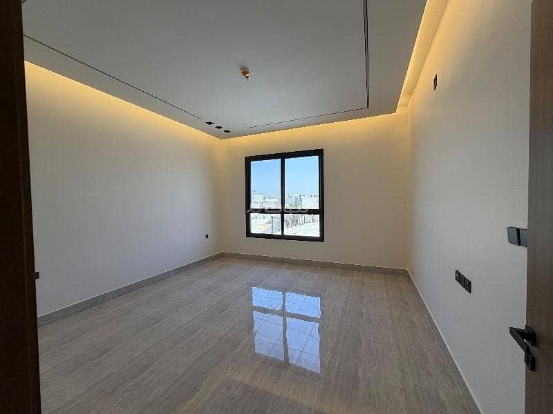4 bedroom apartment in Al Yarmouk, Riyadh 7