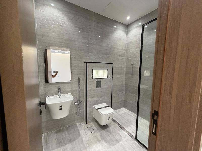 4 bedroom apartment in Al Yarmouk, Riyadh 23