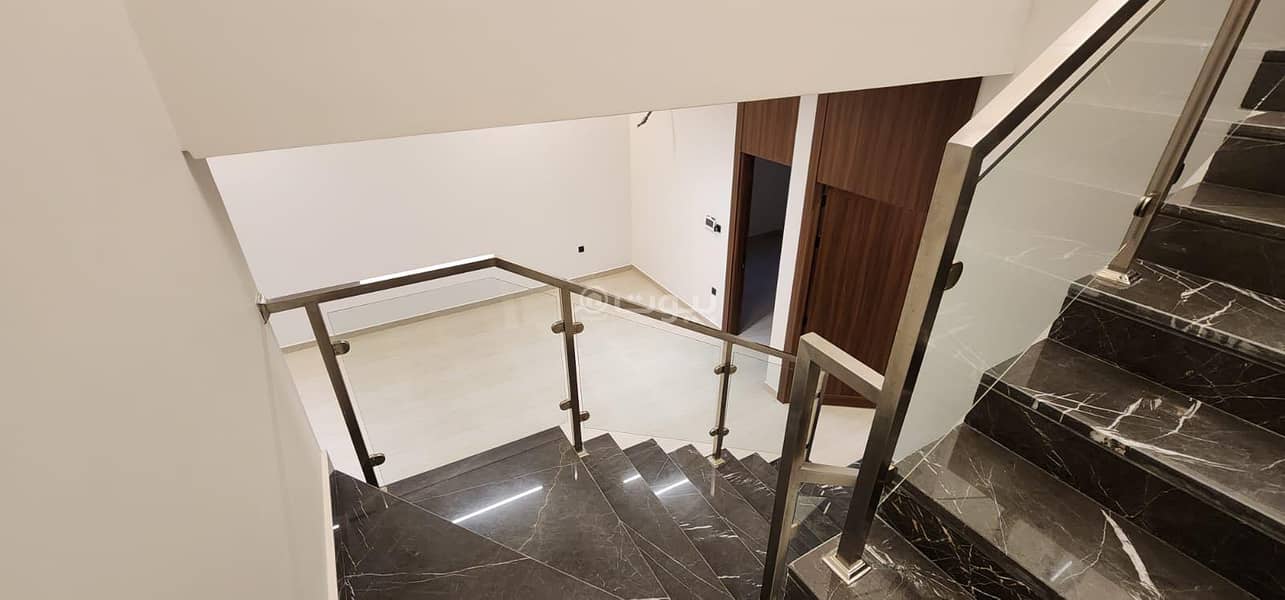 4 bedroom villa in As Suwaidi Al Gharabi, Riyadh 20