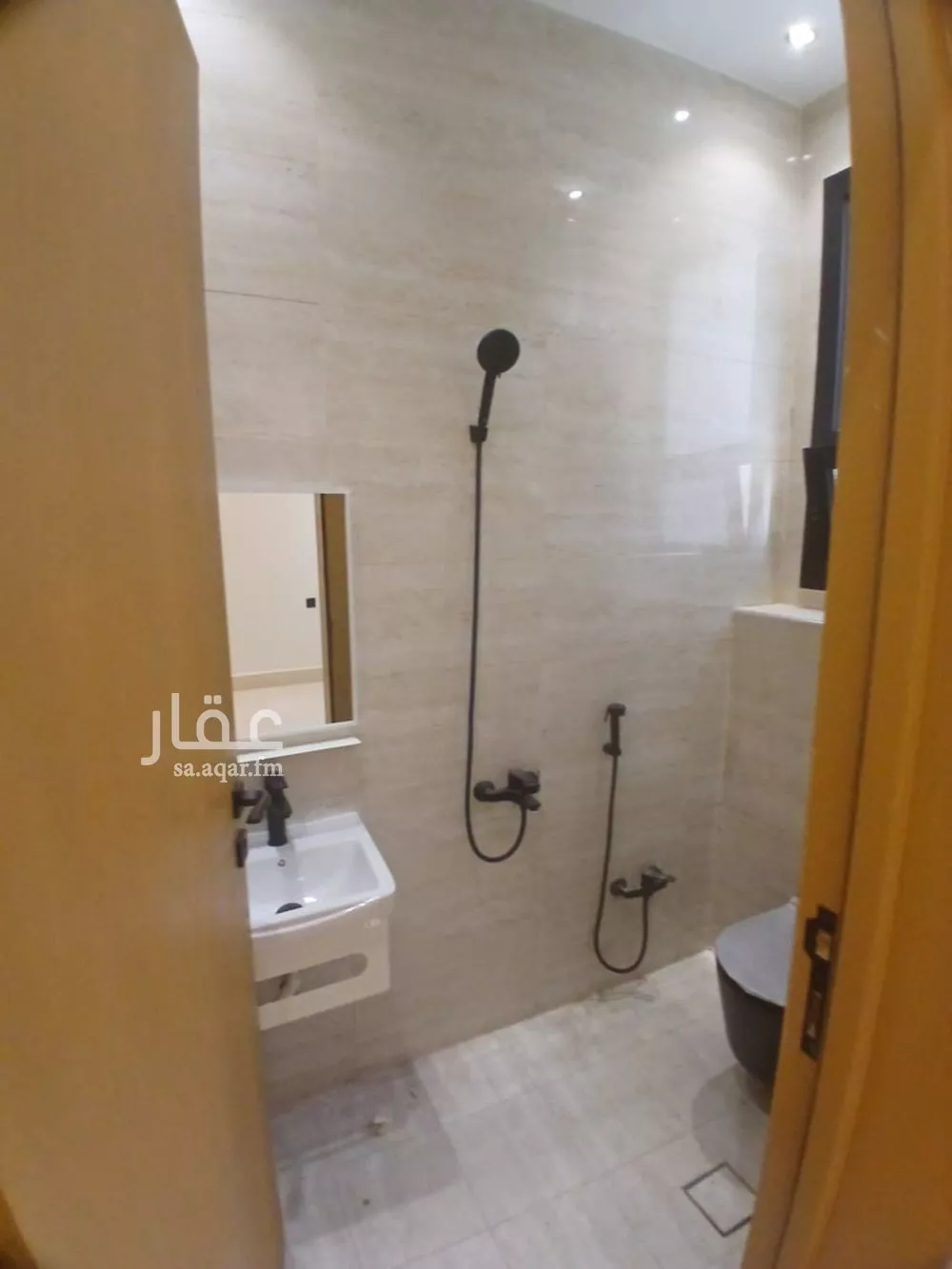 فيلا 6 غرف في طويق 21