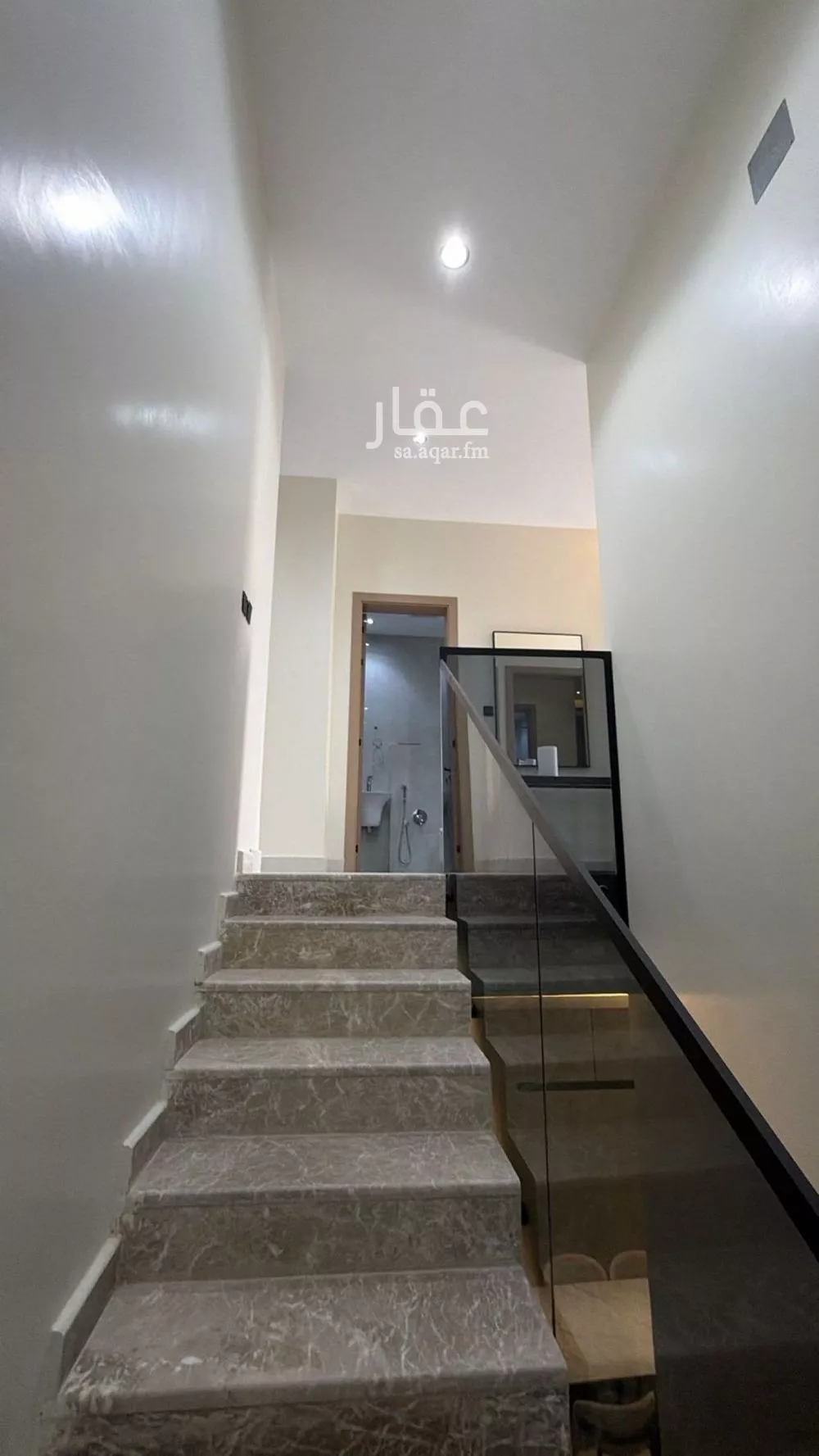 فيلا 4 غرف في الرمال 20