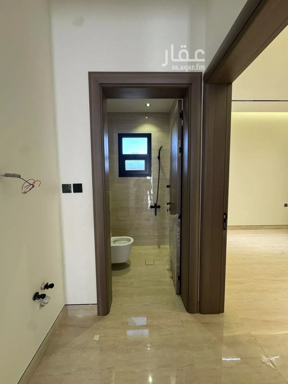 فيلا 7 غرف في النرجس 18