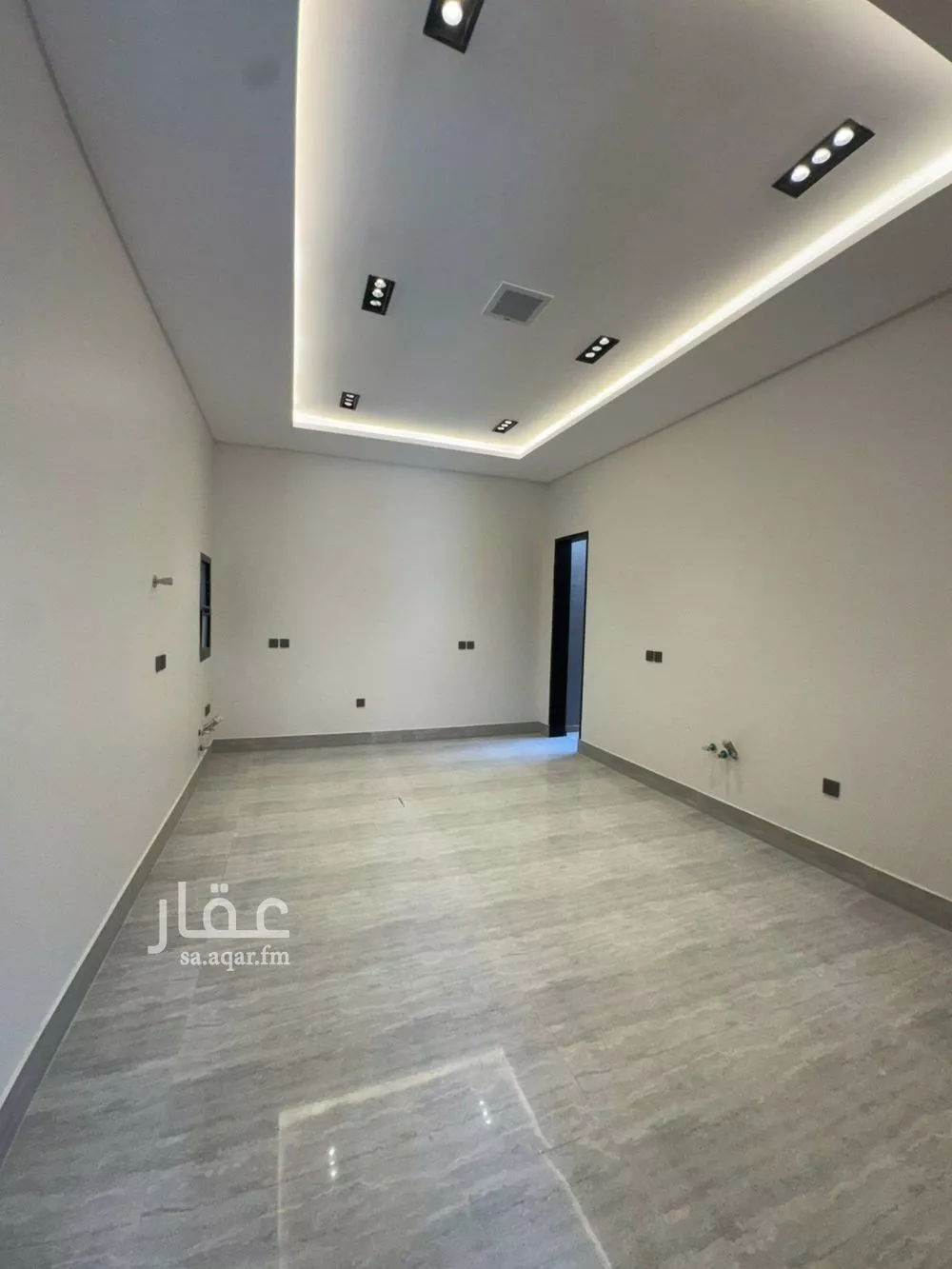 فيلا 7 غرف في الرمال 11