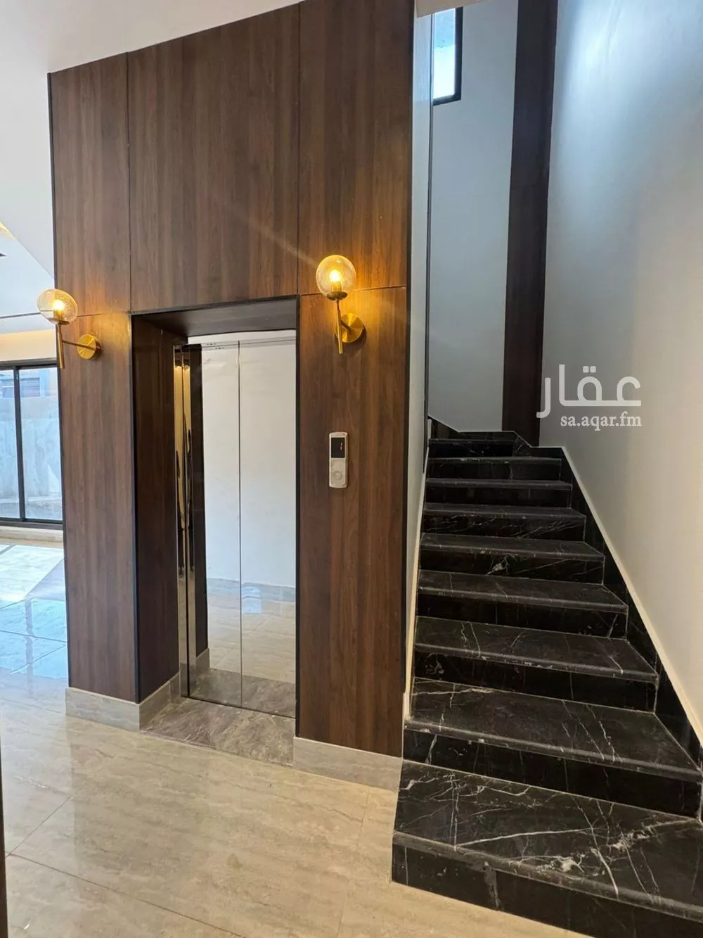 فيلا 7 غرف في الرمال 9