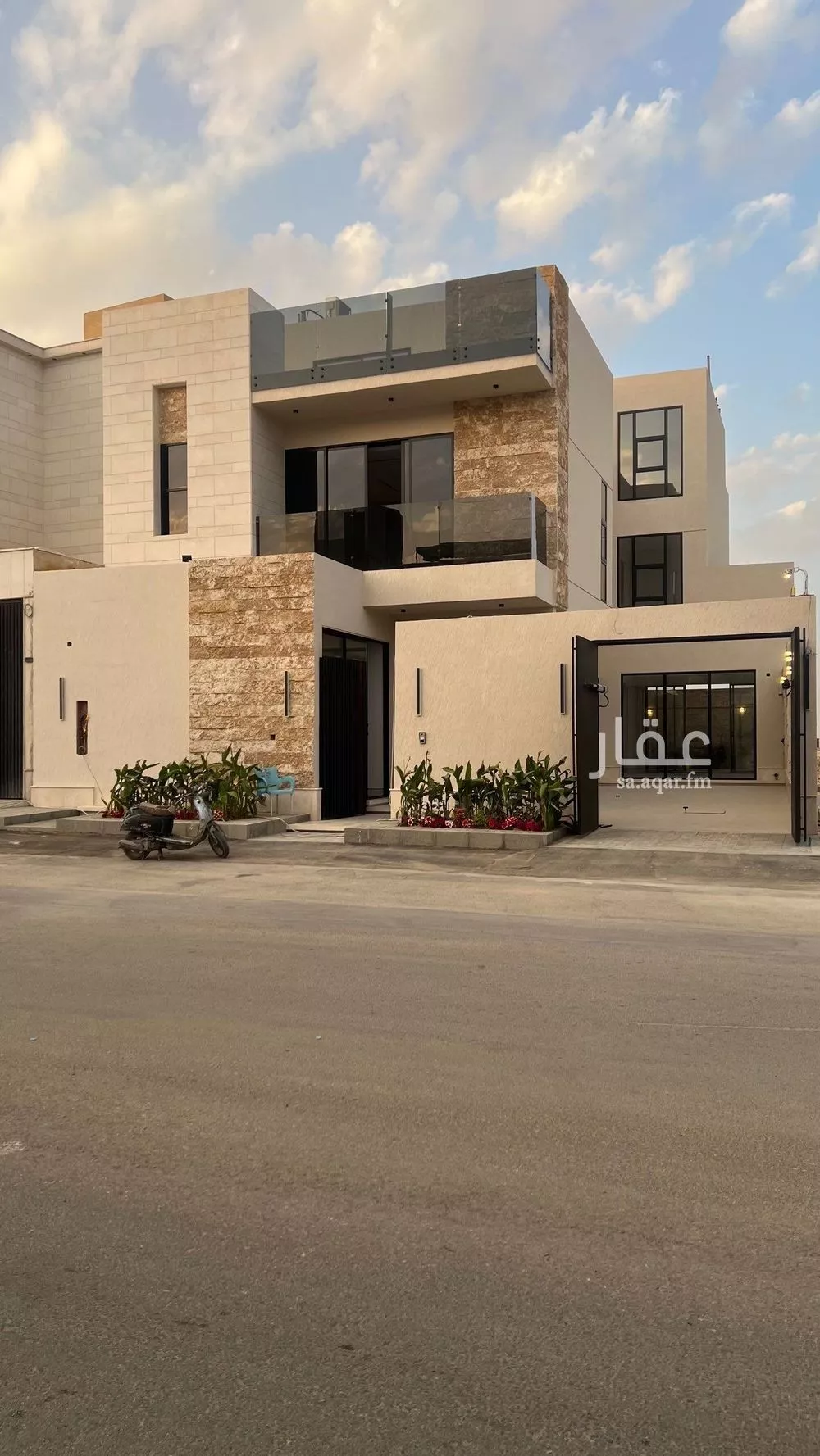 فيلا 6 غرف في المهدية 5