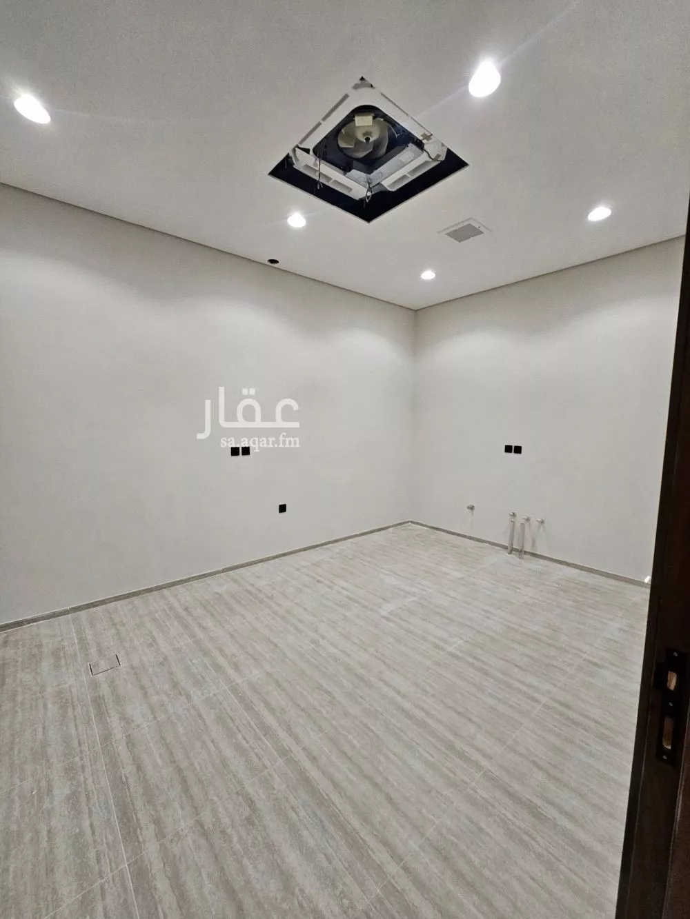 4 bedroom villa in Al Narjis 11