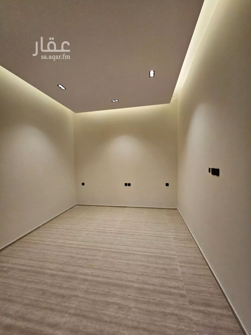 4 bedroom villa in Al Narjis 8