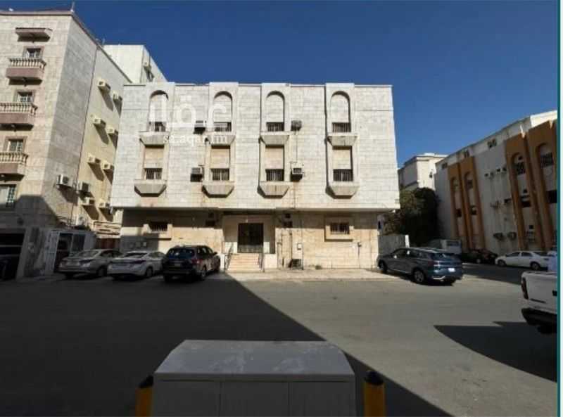 2 bedroom building in Al Rawdah, Jeddah 9
