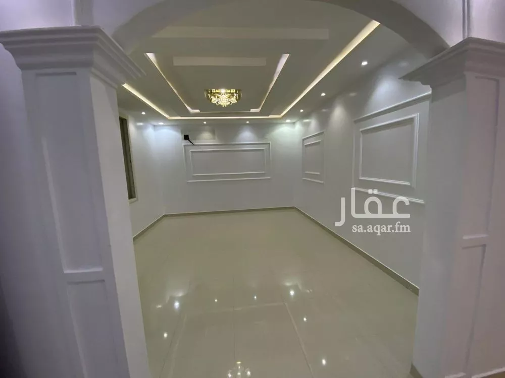 شقة 5 غرف في الرمال 19