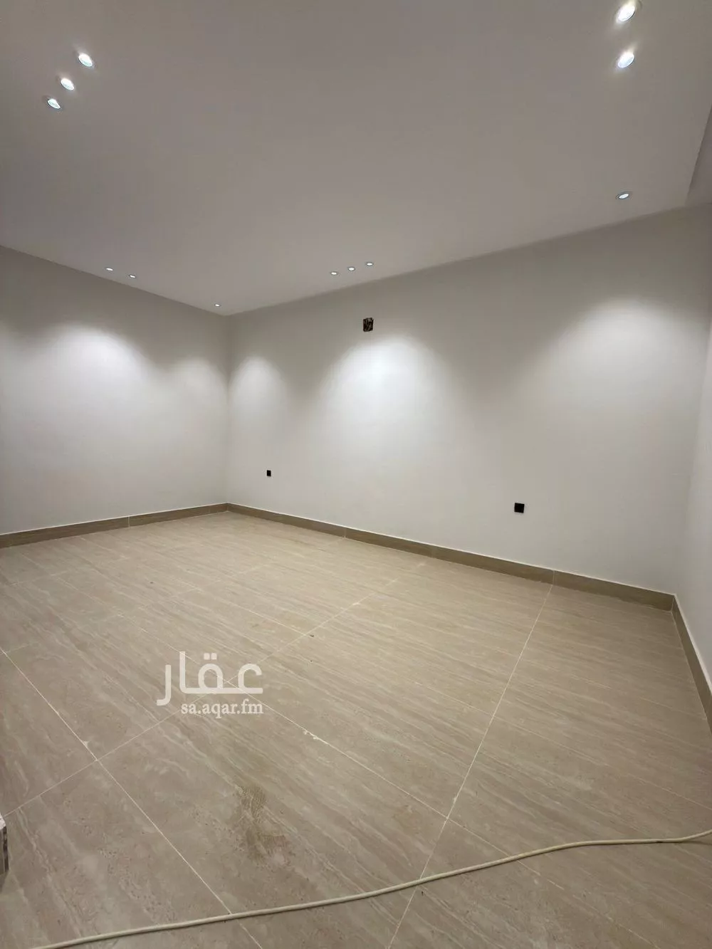 6 bedroom villa in Al Uraija Al Gharbiyah 10