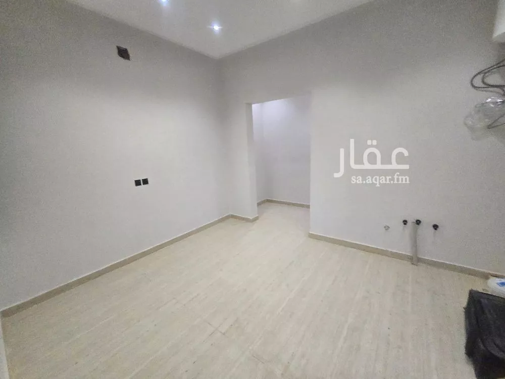 فيلا 5 غرف في بدر 10